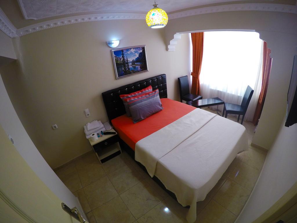 Eren Hotel Izmit Habitación foto