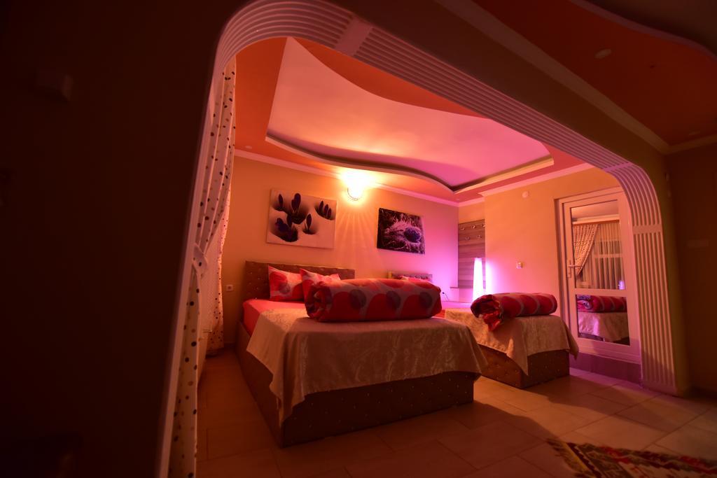 Eren Hotel Izmit Habitación foto